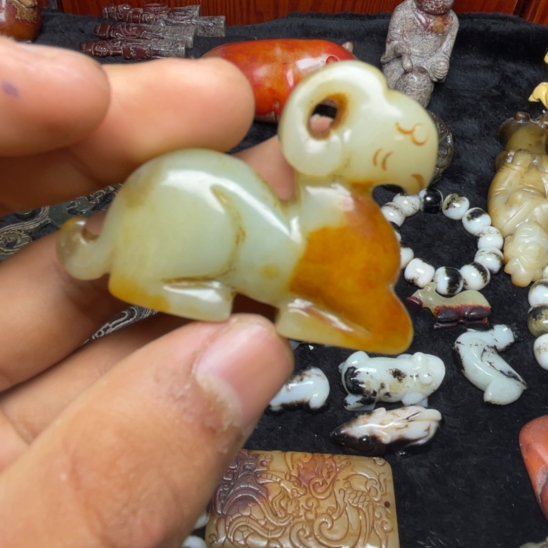 和田玉（糖玉）未镶嵌笔搁