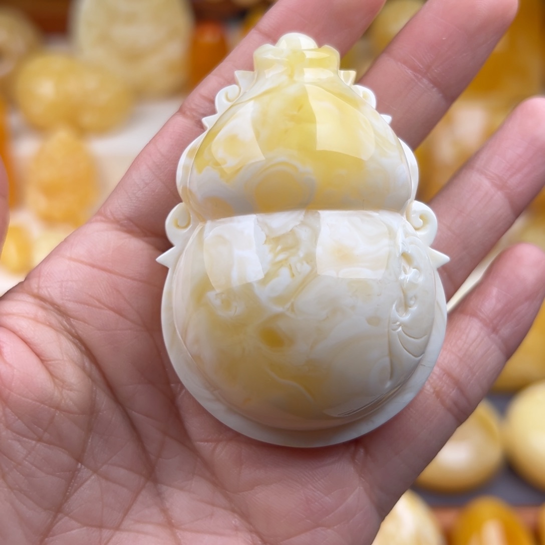 琥珀颈饰未镶嵌纯天然琥珀蜜蜡无优化