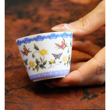 酒红--金缘蝶绘直筒杯茶杯