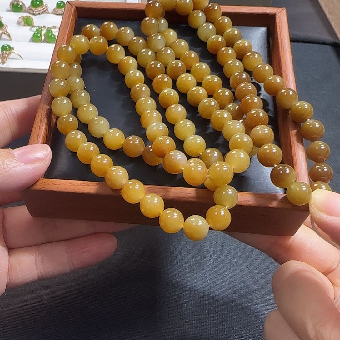 和田玉颈饰未镶嵌8