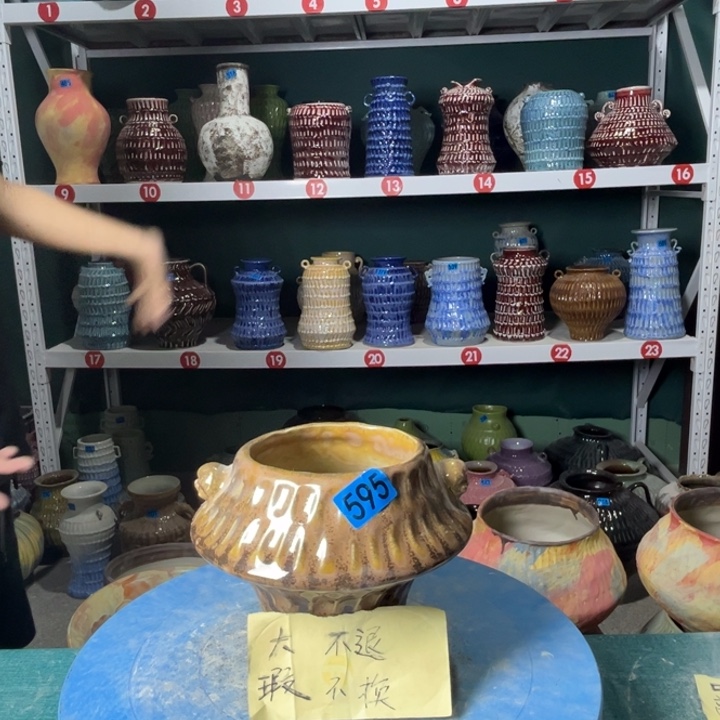 景德镇陶瓷花盆花器595