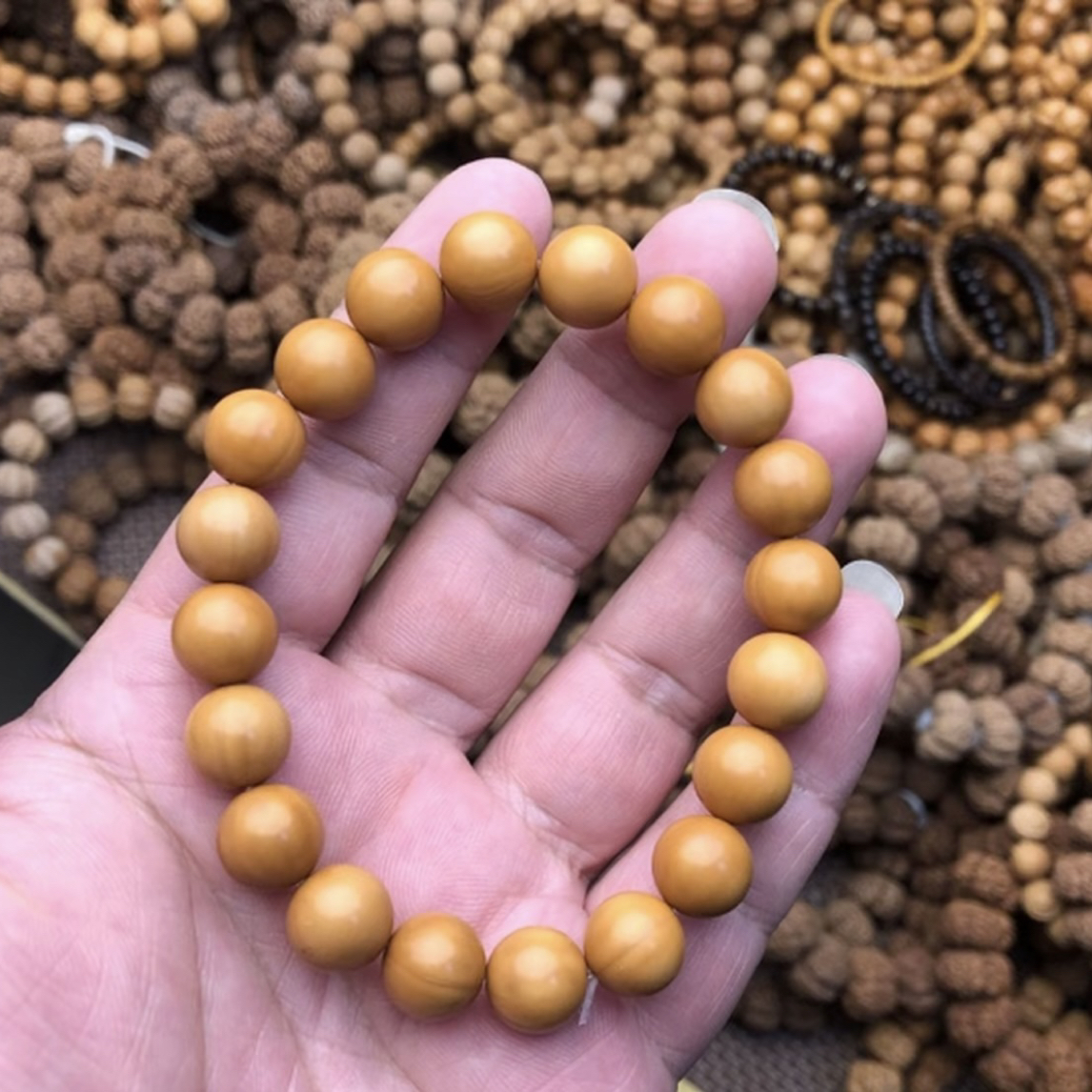 AAA 正圆猴头10-11mm左右猴头文玩手串（微反油黑点介意勿拍）