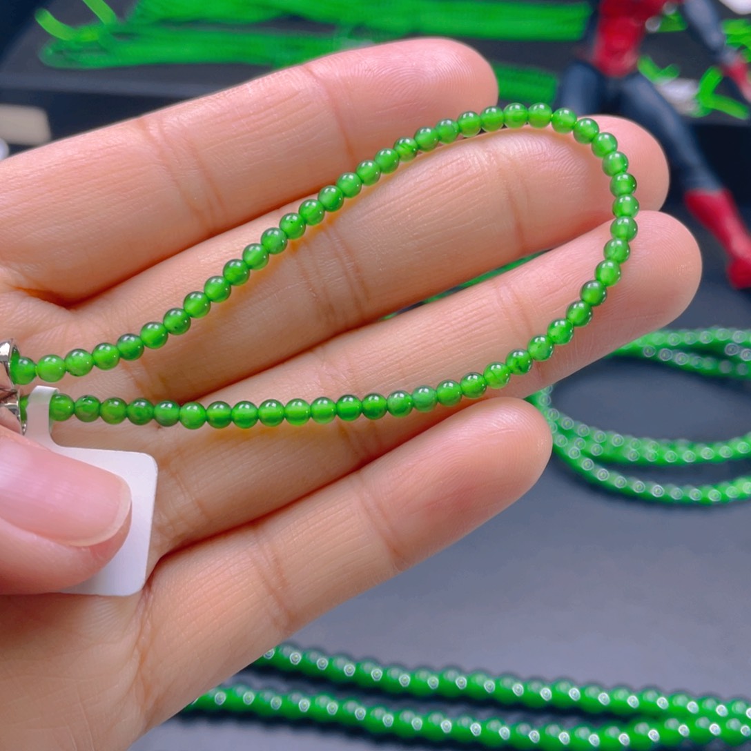 翡翠颈饰未镶嵌，1