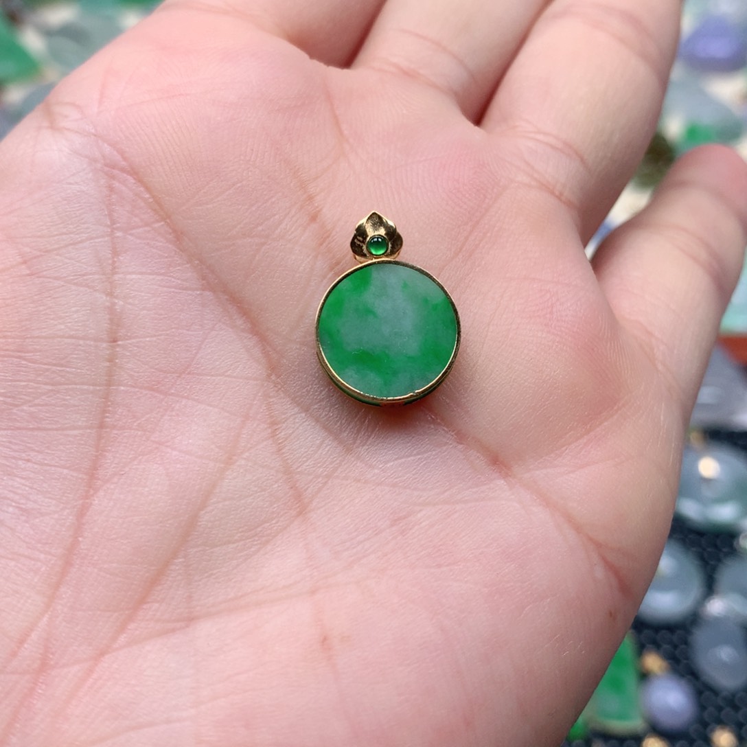 【闪购商品】翡翠18K金镶嵌吊坠(不含链)