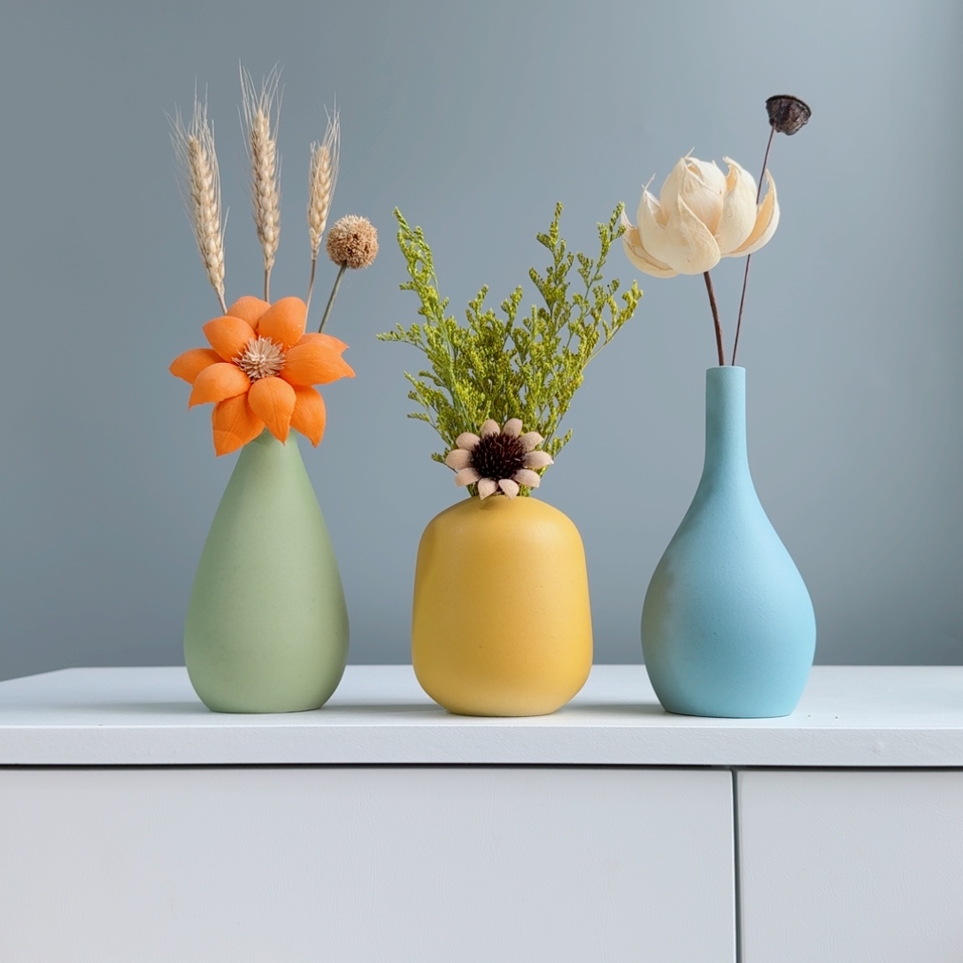 瓷片陶瓷小花瓶含花总高约20-30cm