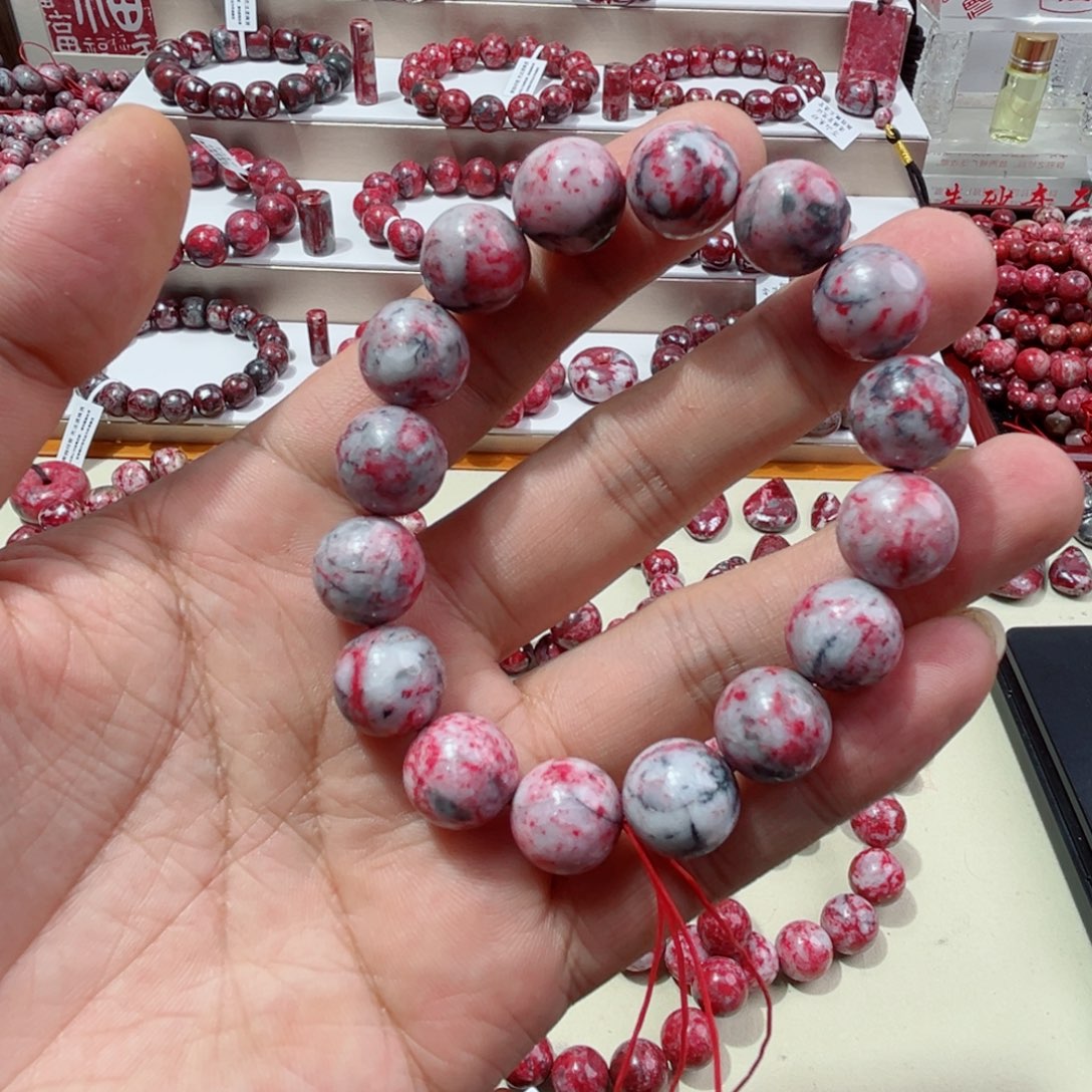 天然辰砂天然原石卡13