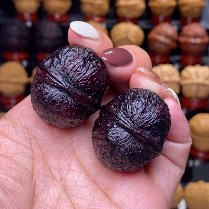 文玩核桃把件地闷蛇皮球33尺………… 09