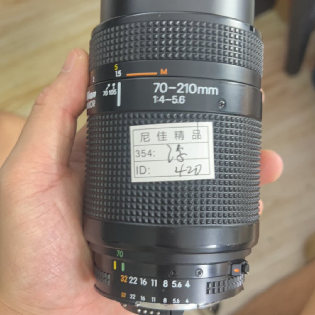 9新 尼康 卡口 二手单反相机/镜头（无配件）