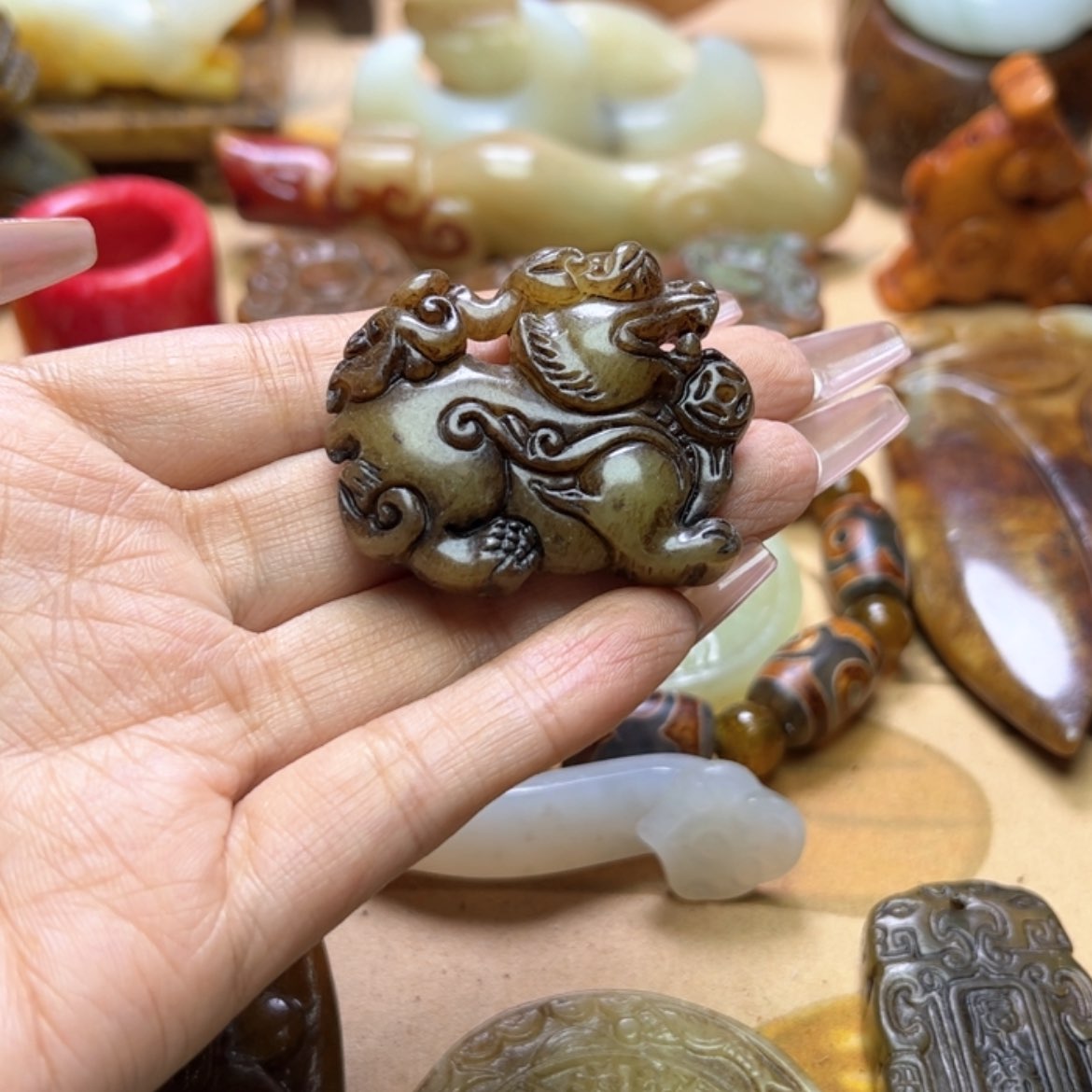 【闪购商品】蛇纹石玉颈饰未镶嵌