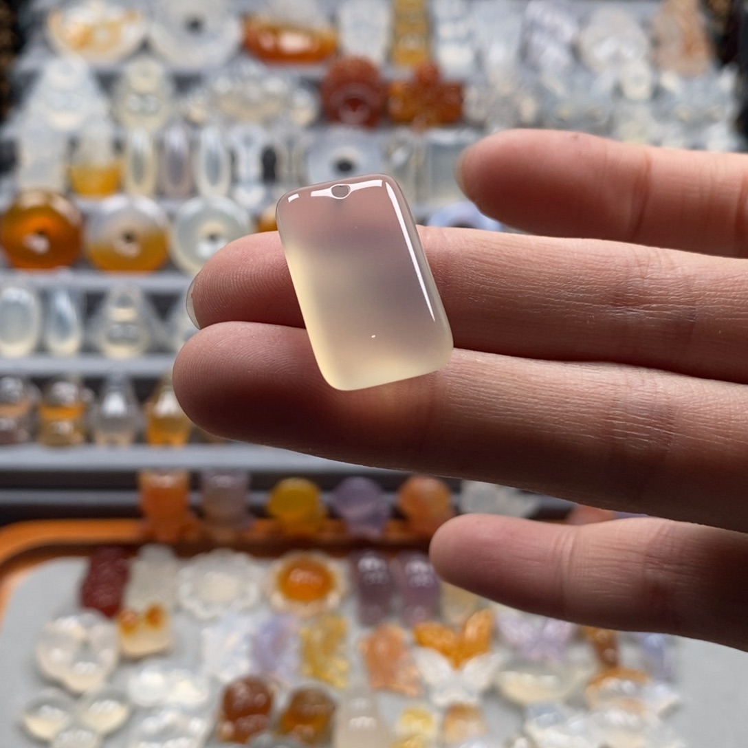 玛瑙/玉髓未镶嵌颈饰