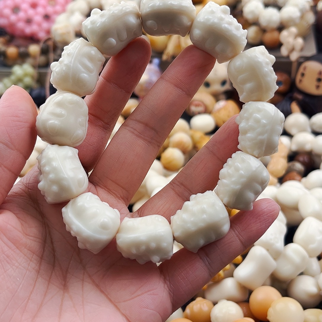 吊坠菩提根/象牙果小刺猬
