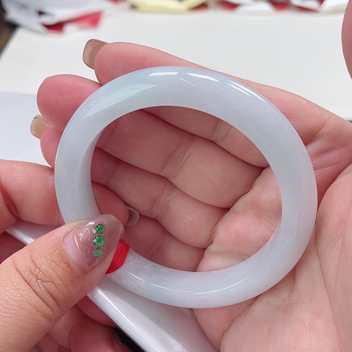 翡翠手镯未镶嵌缅甸翡翠手镯56圈