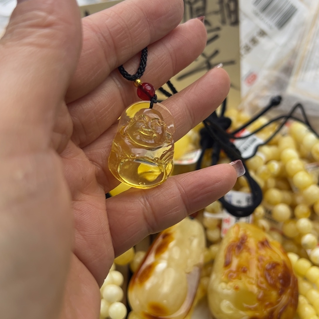 琥珀珠宝奇石未镶嵌