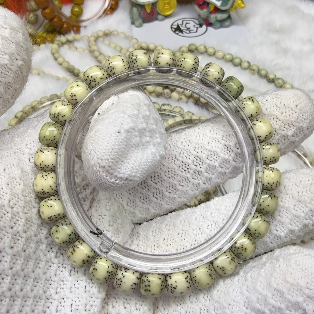 星月菩提手串8通体一线老型