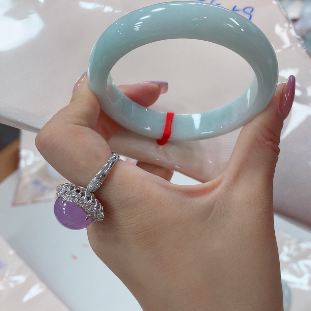 翡翠手镯未镶嵌莉*买断