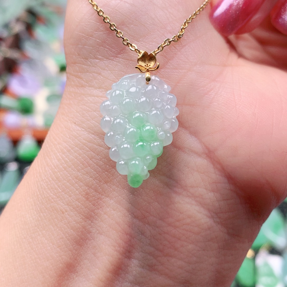 吊坠(不含链)18K金镶嵌翡翠