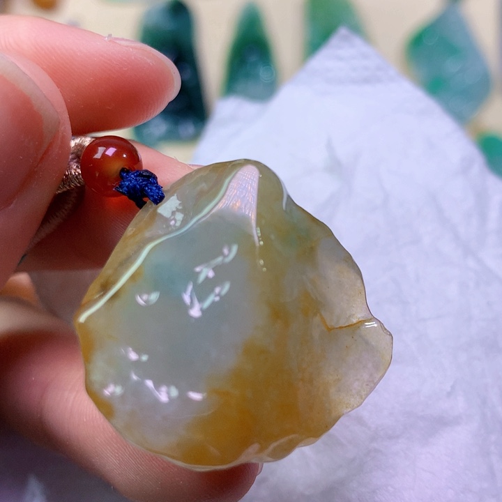 翡翠未镶嵌吊坠(不含链) 8047