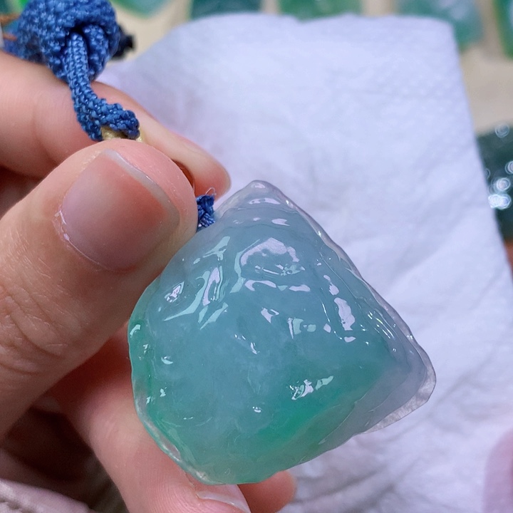 翡翠未镶嵌吊坠(不含链) 2629