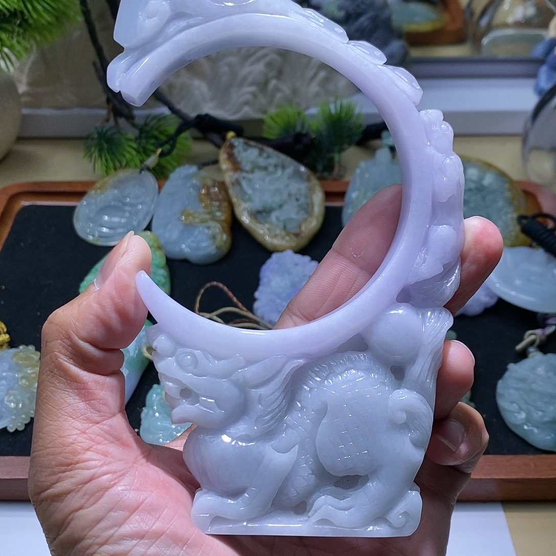 【闪购商品】翡翠颈饰未镶嵌1111111111111111
