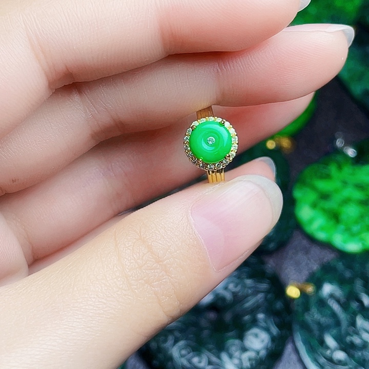 翡翠银S925镶嵌颈饰多样性