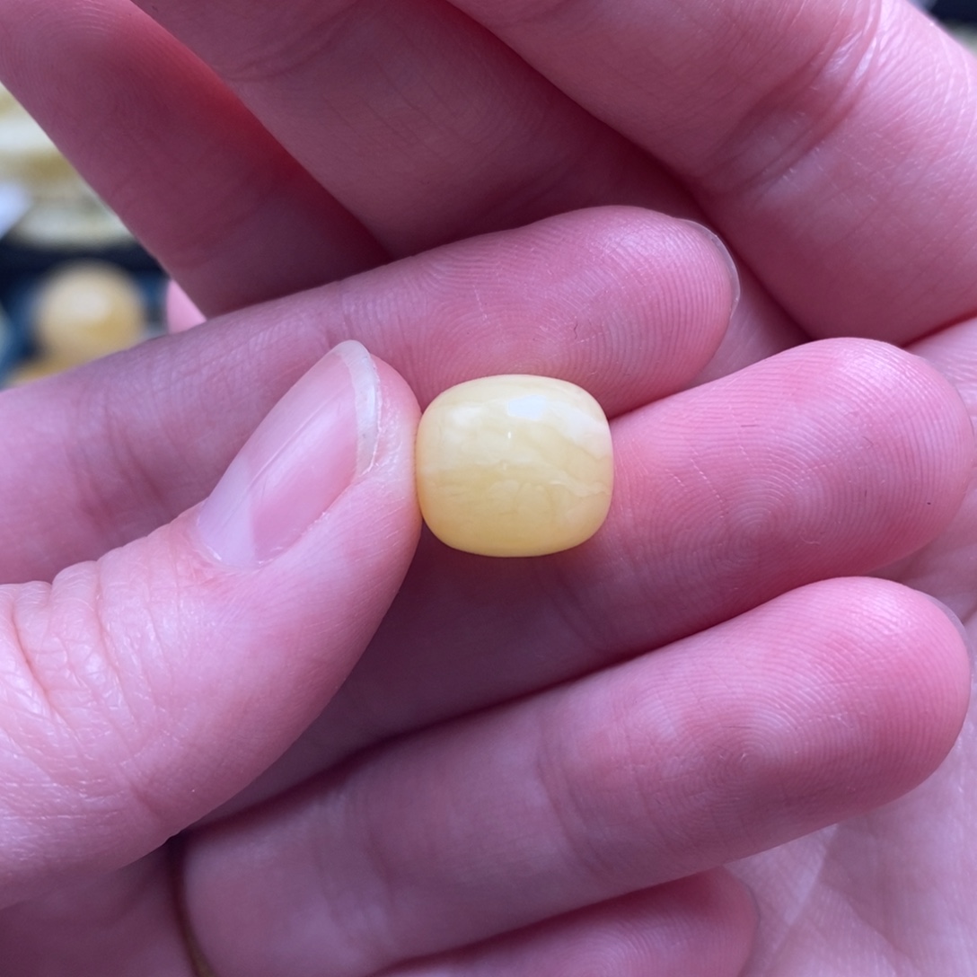 1***7蜜蜡未镶嵌珠宝奇石