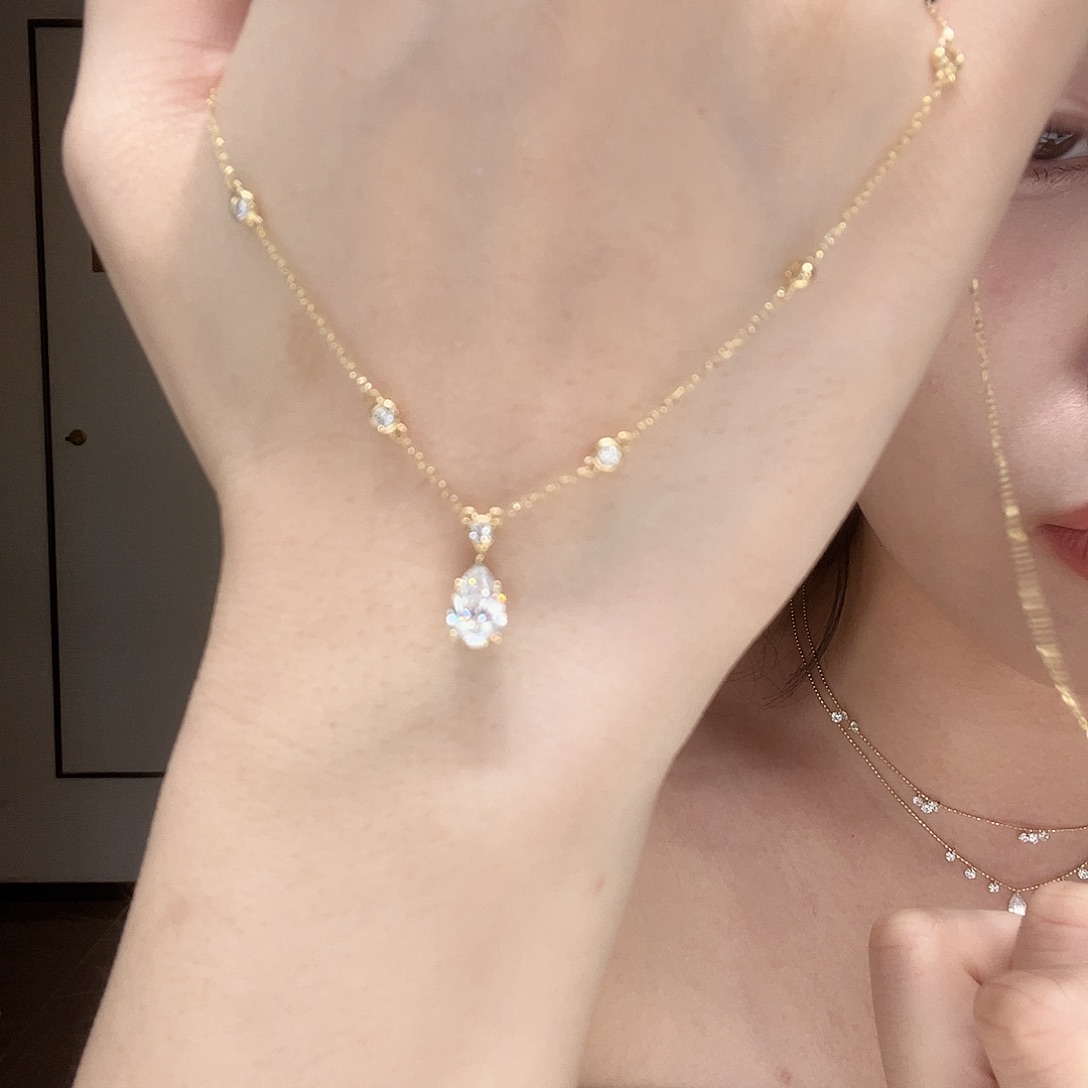 实验室培育钻石18K金镶嵌颈饰