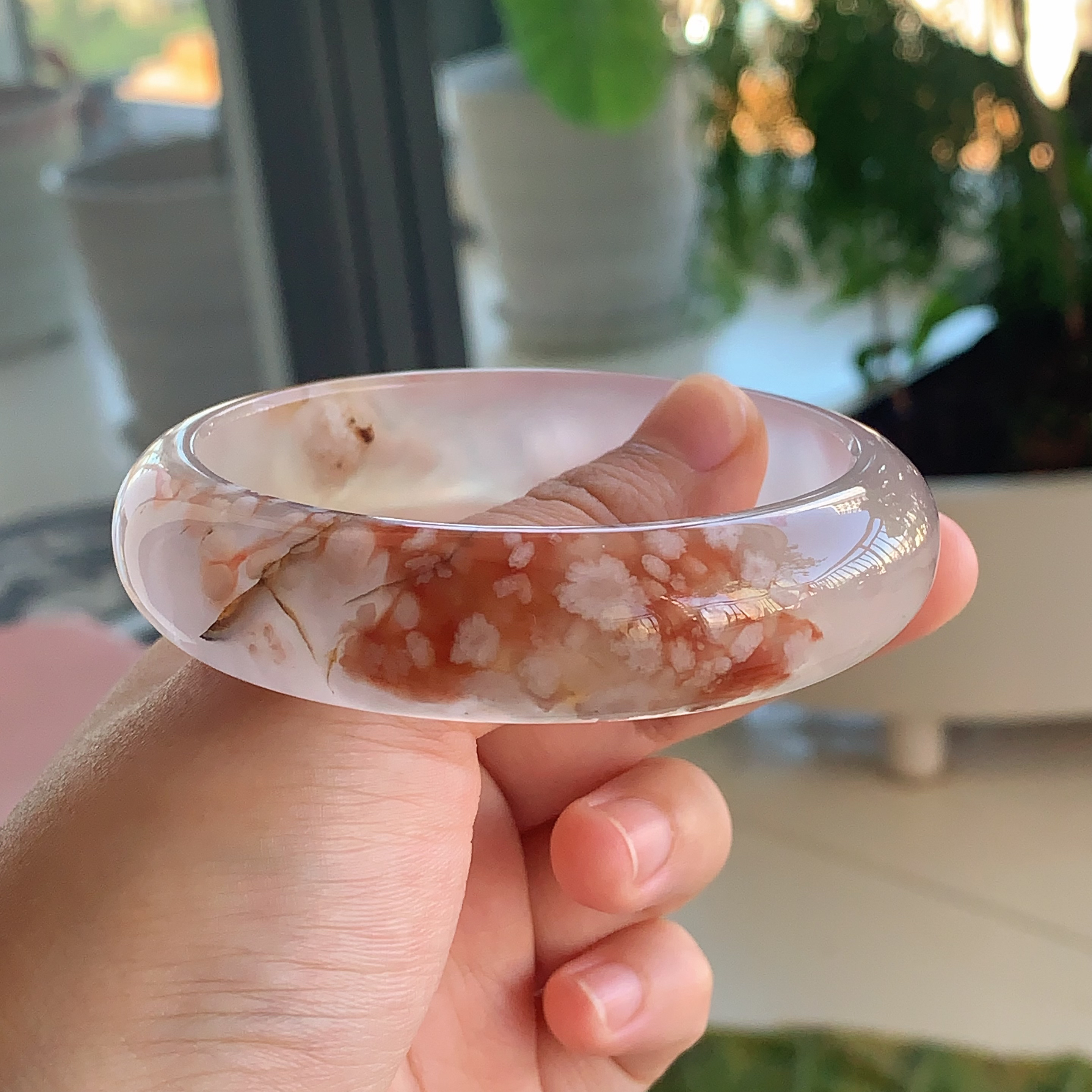 59.8 | 意境红梅牛血红水墨龙纹正圈宽镯樱花玛瑙手镯