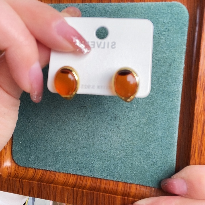 血珀银S925镶嵌耳饰耳钉