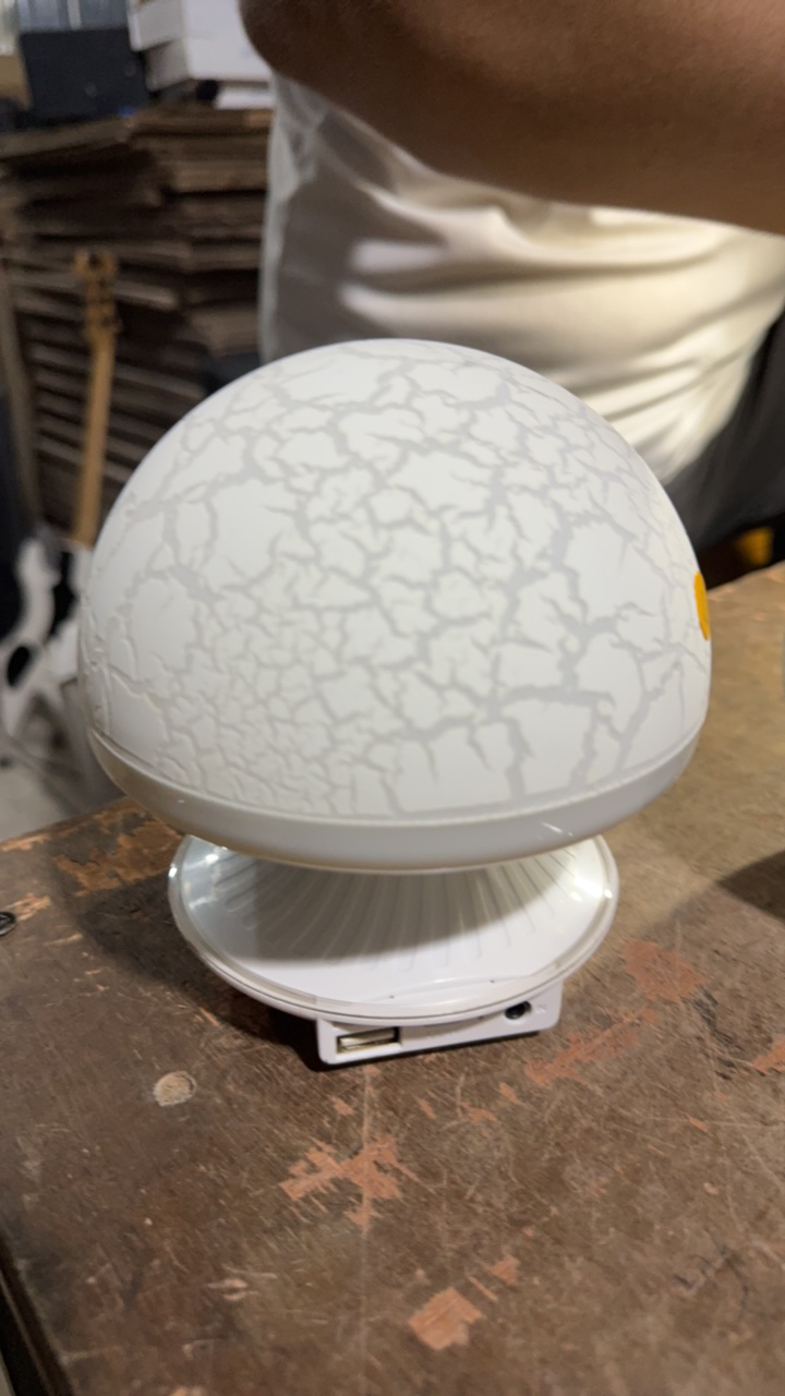 9新  库存小音响，电池不质保，裸机