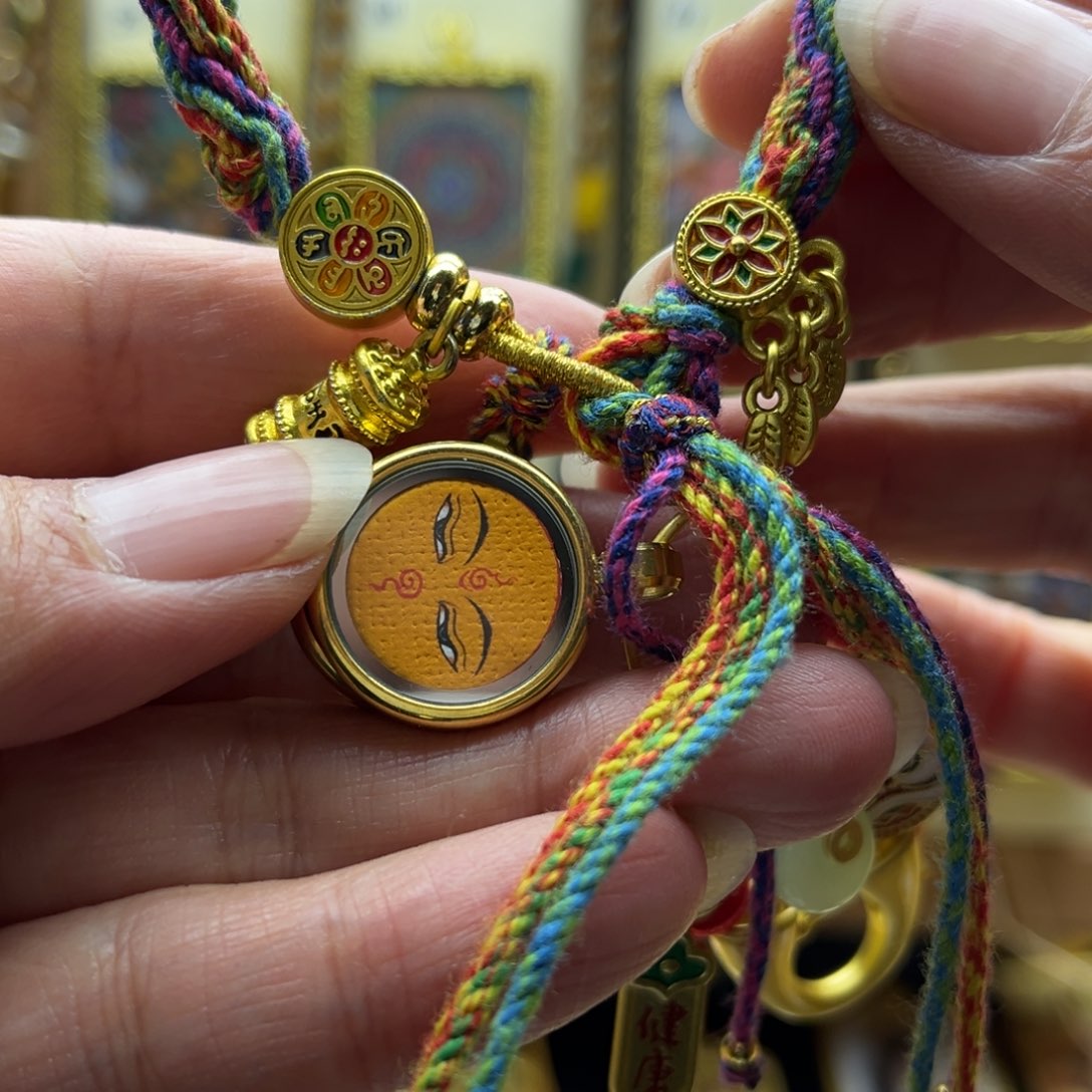 陈*C唐卡的故事在这里展开