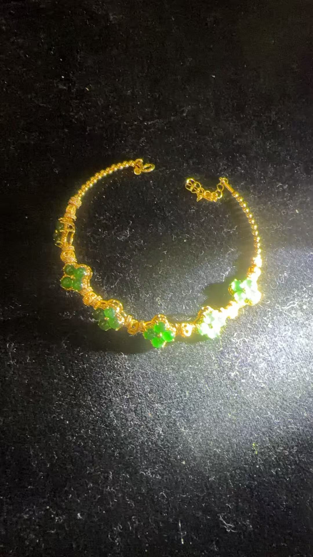 天然缅甸翡翠吊坠2010