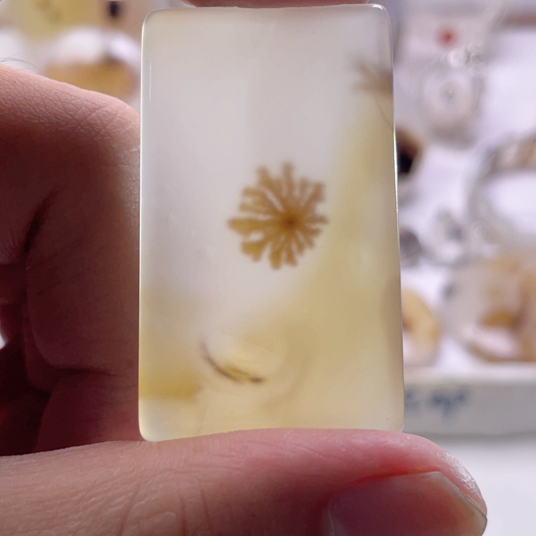 玛瑙/玉髓未镶嵌珠宝奇石