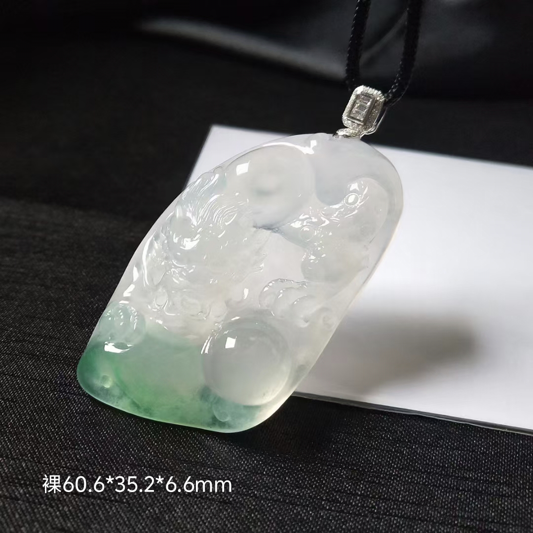 天然翡翠A货龙牌高端冰种飘阳绿男女款