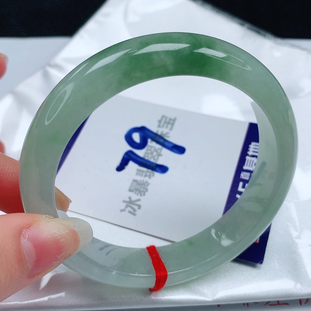 翡翠手镯未镶嵌缅甸天然a货翡翠