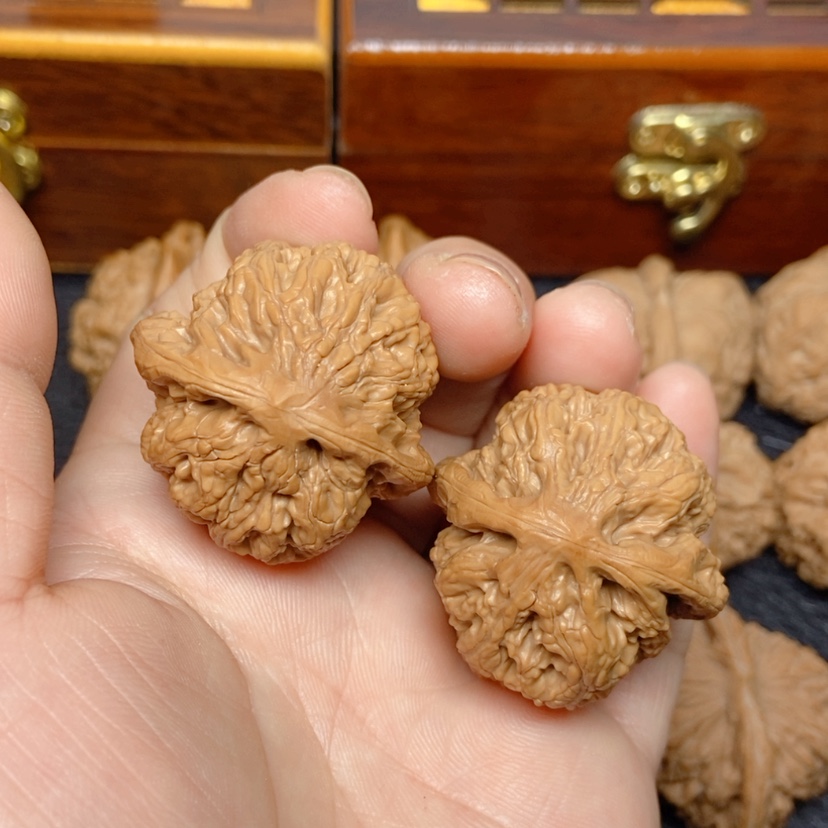 【闪购商品】文玩核桃吊坠将军37