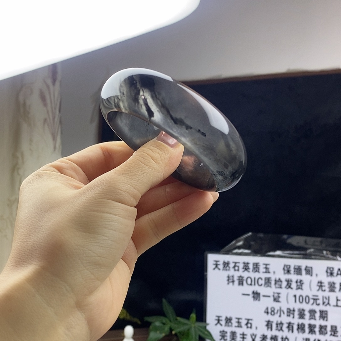 石英质玉未镶嵌手镯58.8冰透乌鸡42042