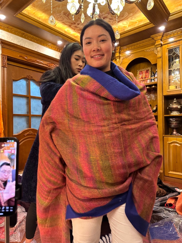 西吴尔帮你选好货异域风格多功能披肩（粉蓝色）