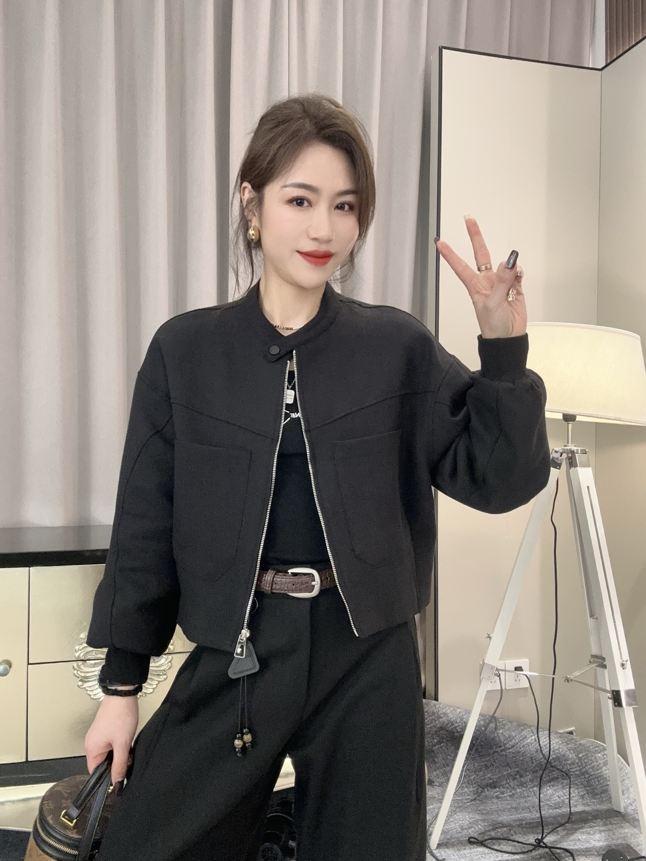 【黄小芳】冬款加厚气质款外套