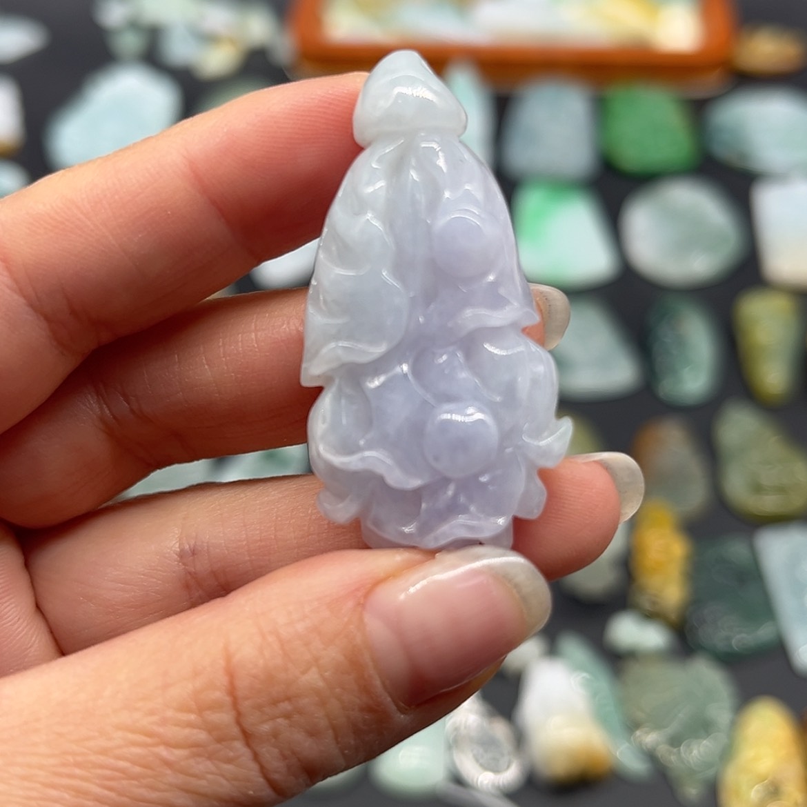 【闪购商品】翡翠颈饰未镶嵌白菜