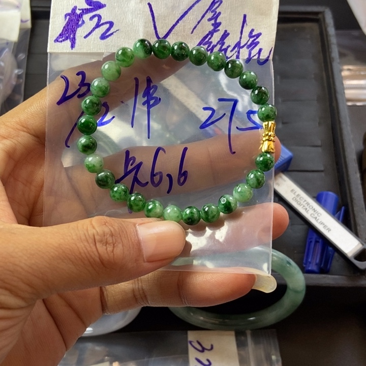 鑫***悦定制翡翠未镶嵌缅甸天然A货翡翠