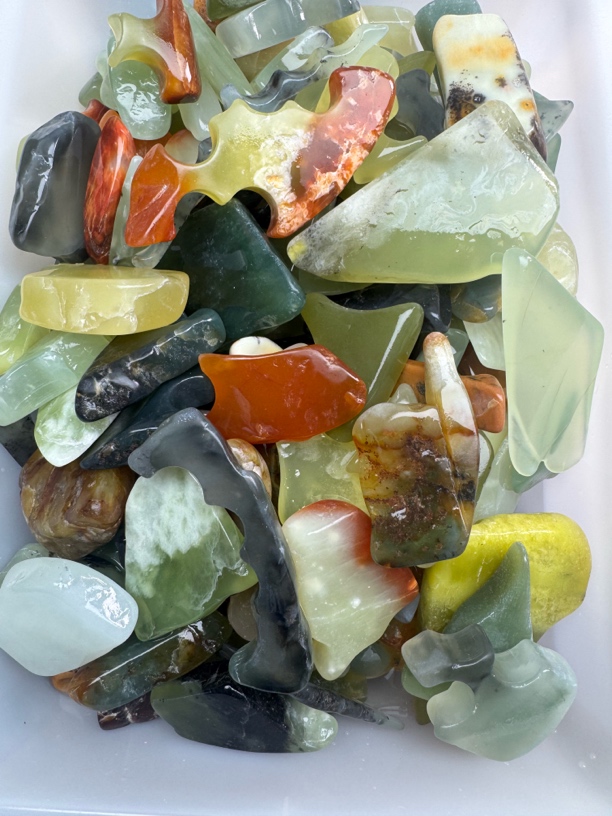 【岫玉】天然玉石边角料鱼缸造景石花盆庭院造景发一斤辽宁岫岩玉