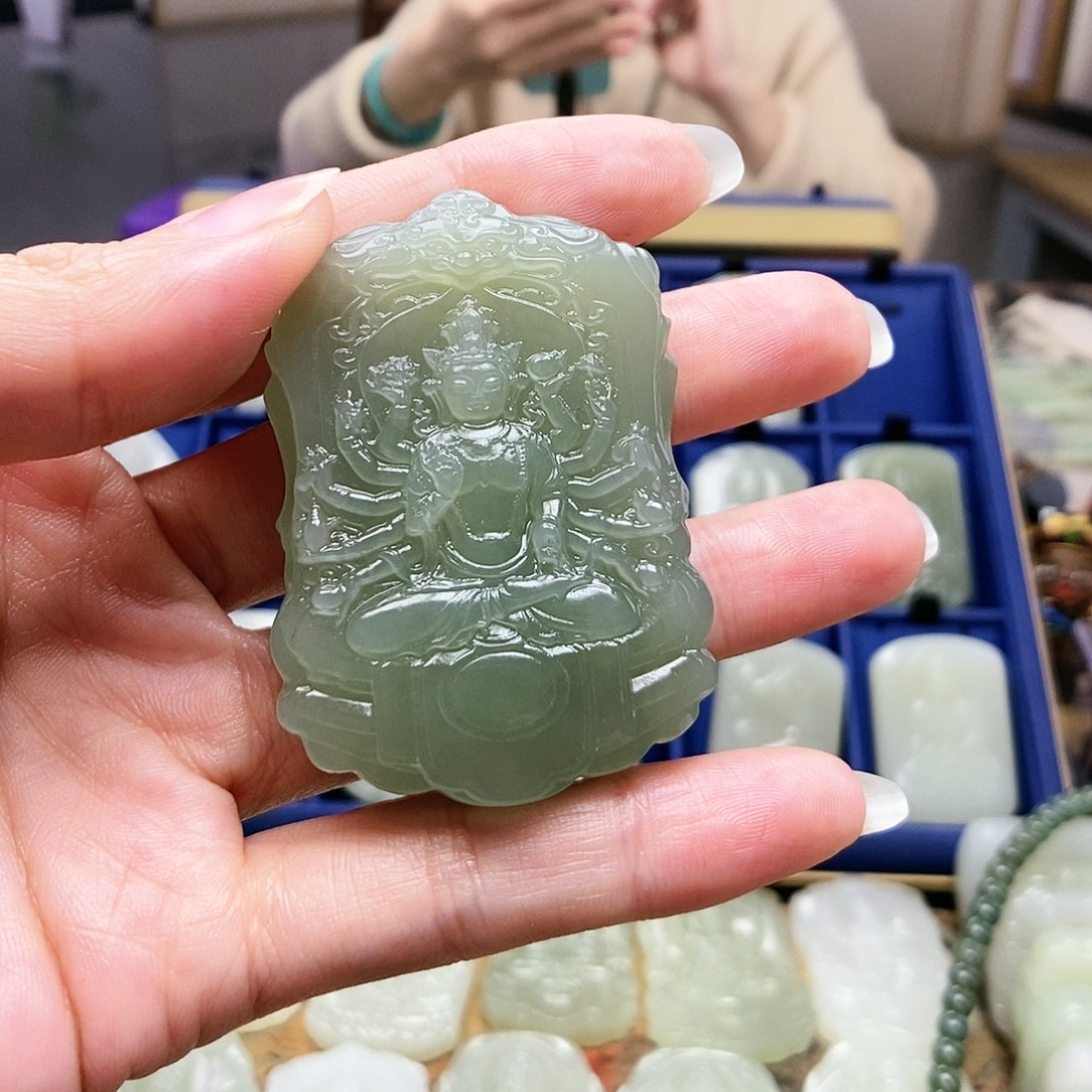 和田玉颈饰未镶嵌用****1