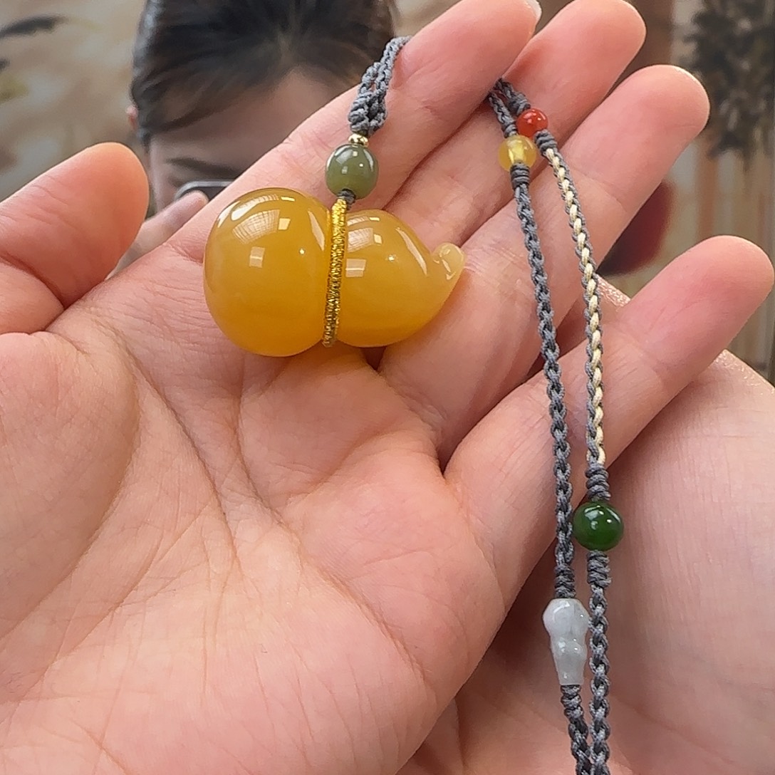 宣***進蜜蜡未镶嵌吊坠(赠链)