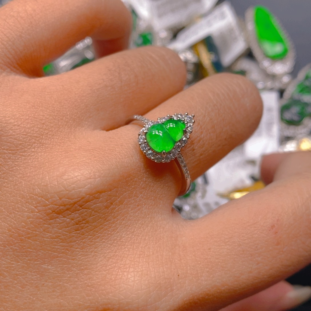 翡翠戒指银S925镶嵌88888888888