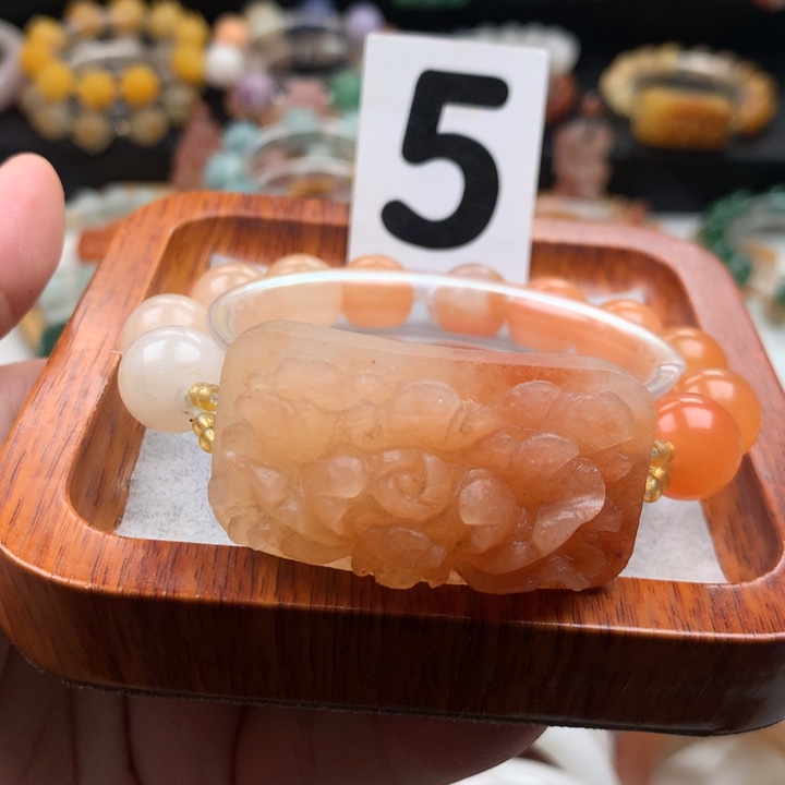 石英质玉手链未镶嵌