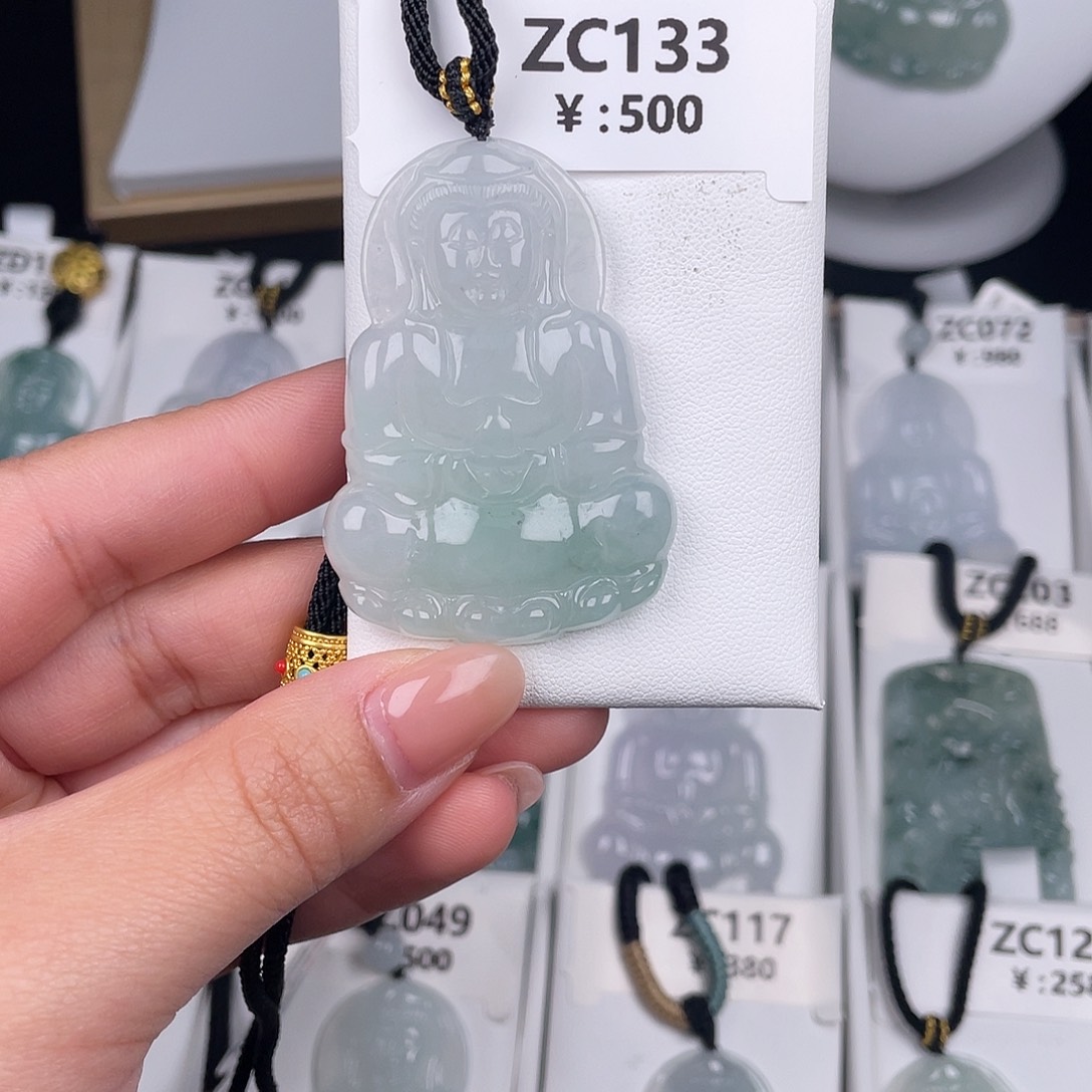 翡翠未镶嵌颈饰zc133