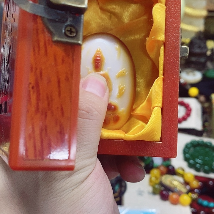 织绣摆件的事怎么处理的这么