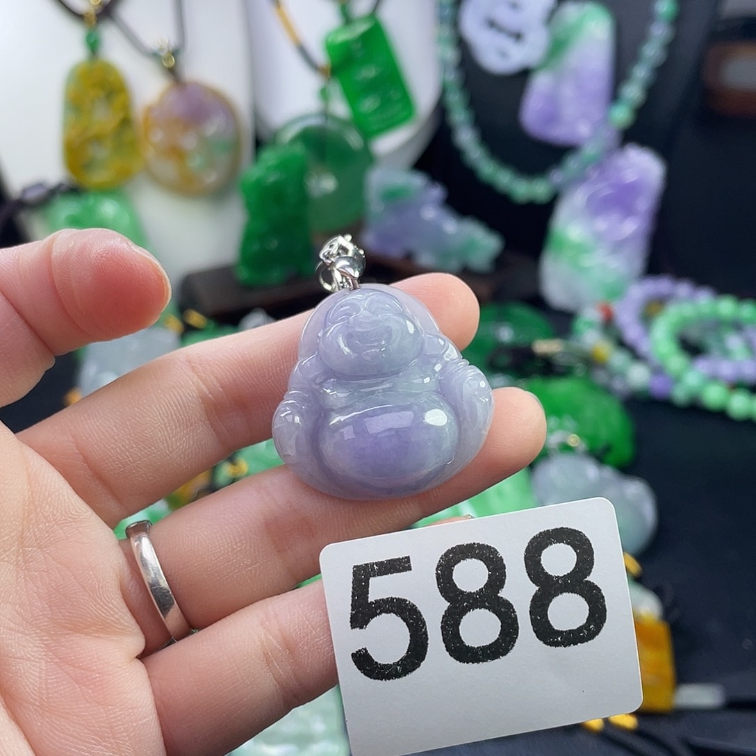 翡翠未镶嵌吊坠(赠链)