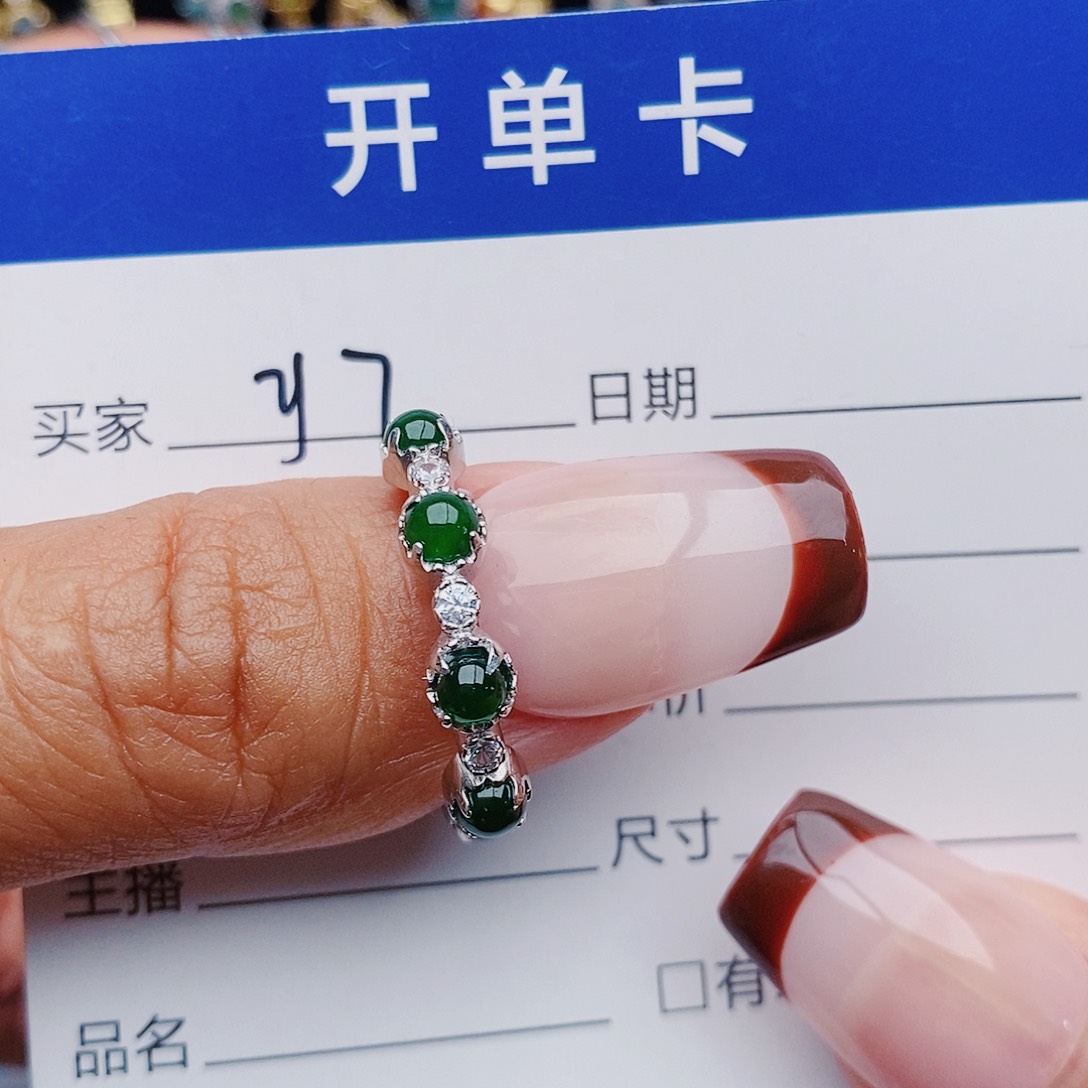 翡翠戒指银S925镶嵌戒指