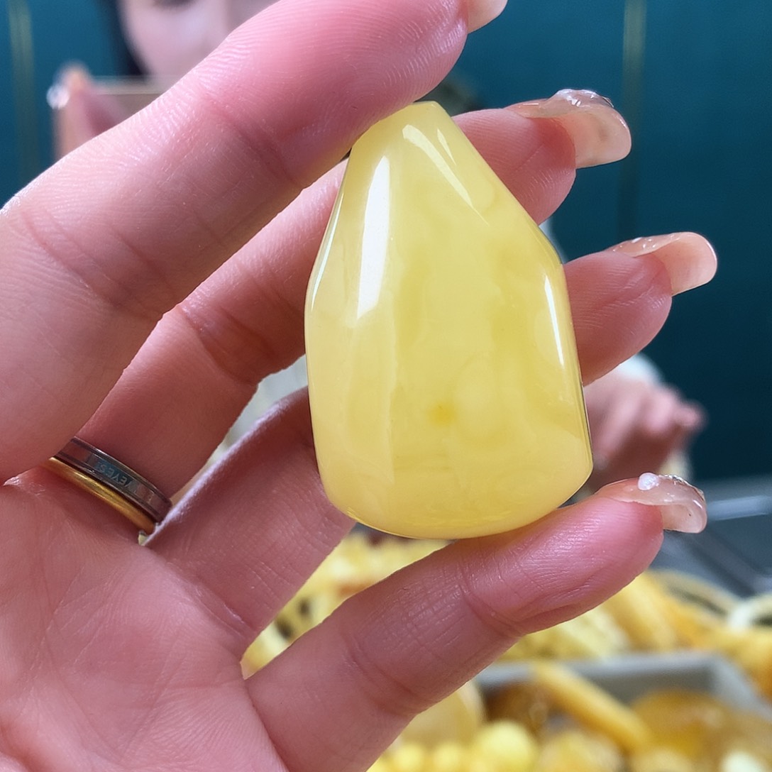 琥珀珠宝奇石未镶嵌F****李